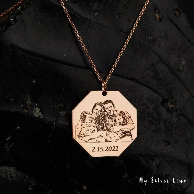 Engraving Photo Necklace